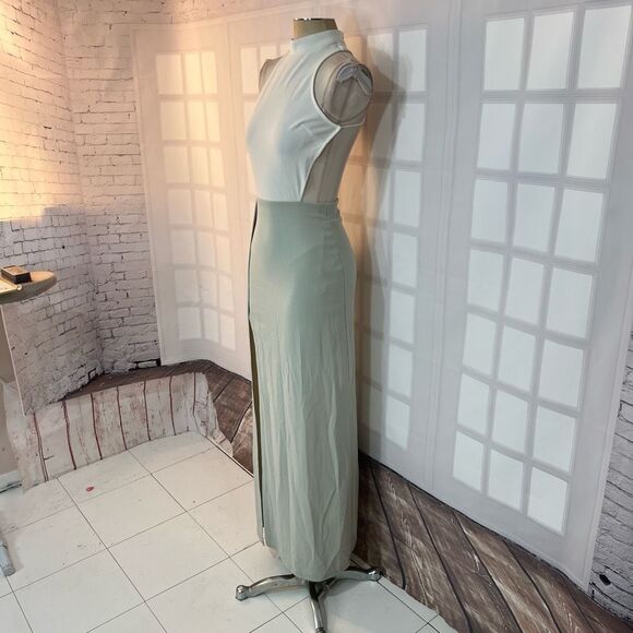 Blithe NWT White Green Open Back Sleeveless Cutout Halter Maxi Dress Small - Picture 4 of 12